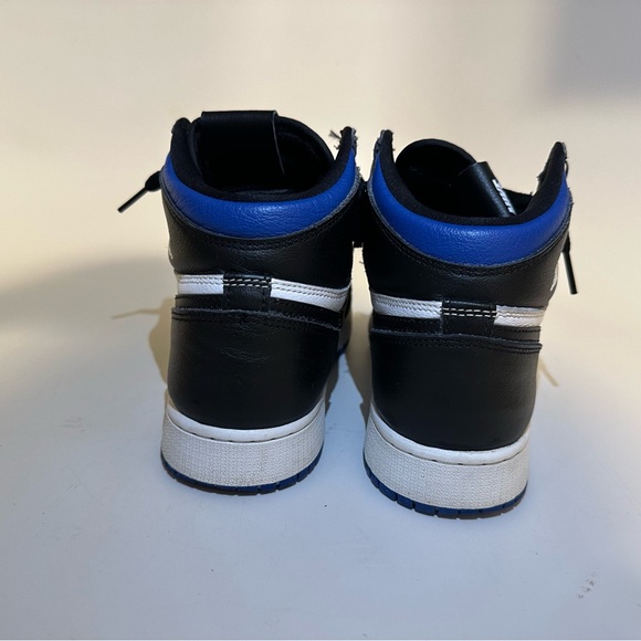 Air Jordan 1s Royal Toe - Picture 2 of 5